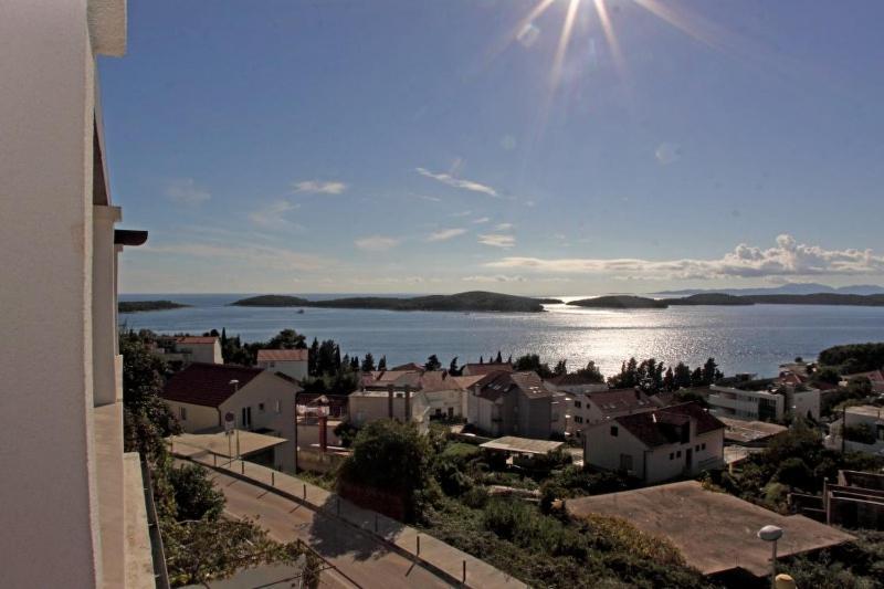 Apartments Biba Hvar 赫瓦尔 外观 照片